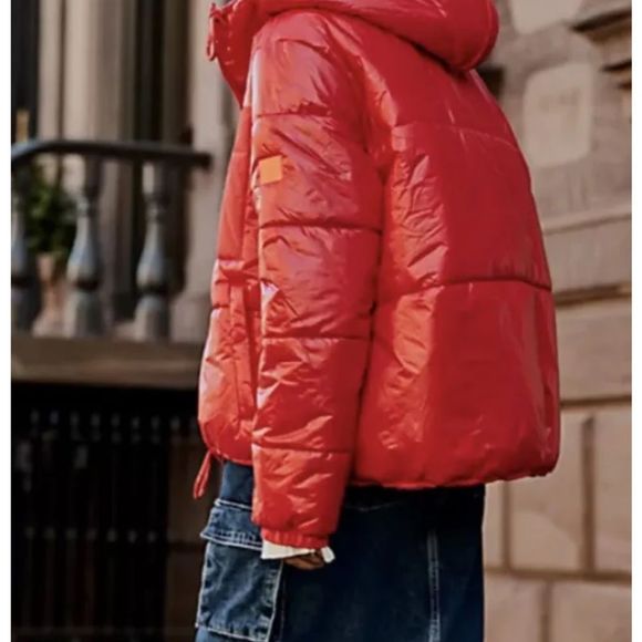 Free People Right Trek Backpack Puffer Hooded Zipped Drawcords Red - Picture 2 of 12